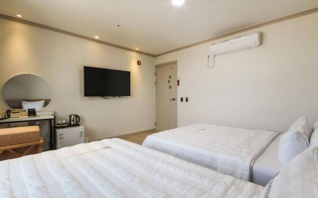 Yeosu Mj Motel Eksteriør bilde