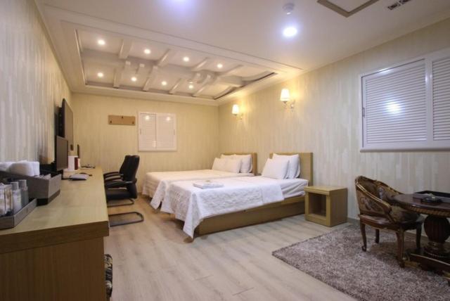 Yeosu Mj Motel Eksteriør bilde