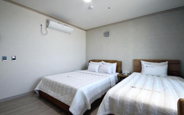 Yeosu Mj Motel Eksteriør bilde
