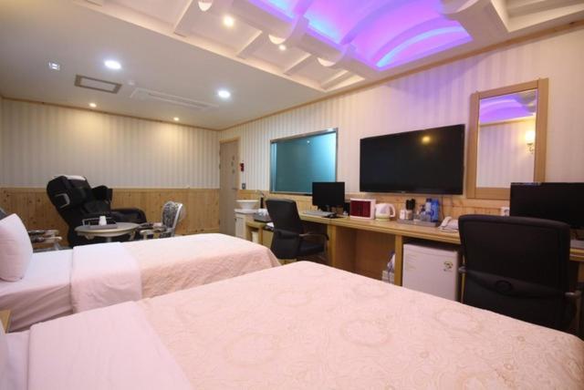 Yeosu Mj Motel Eksteriør bilde